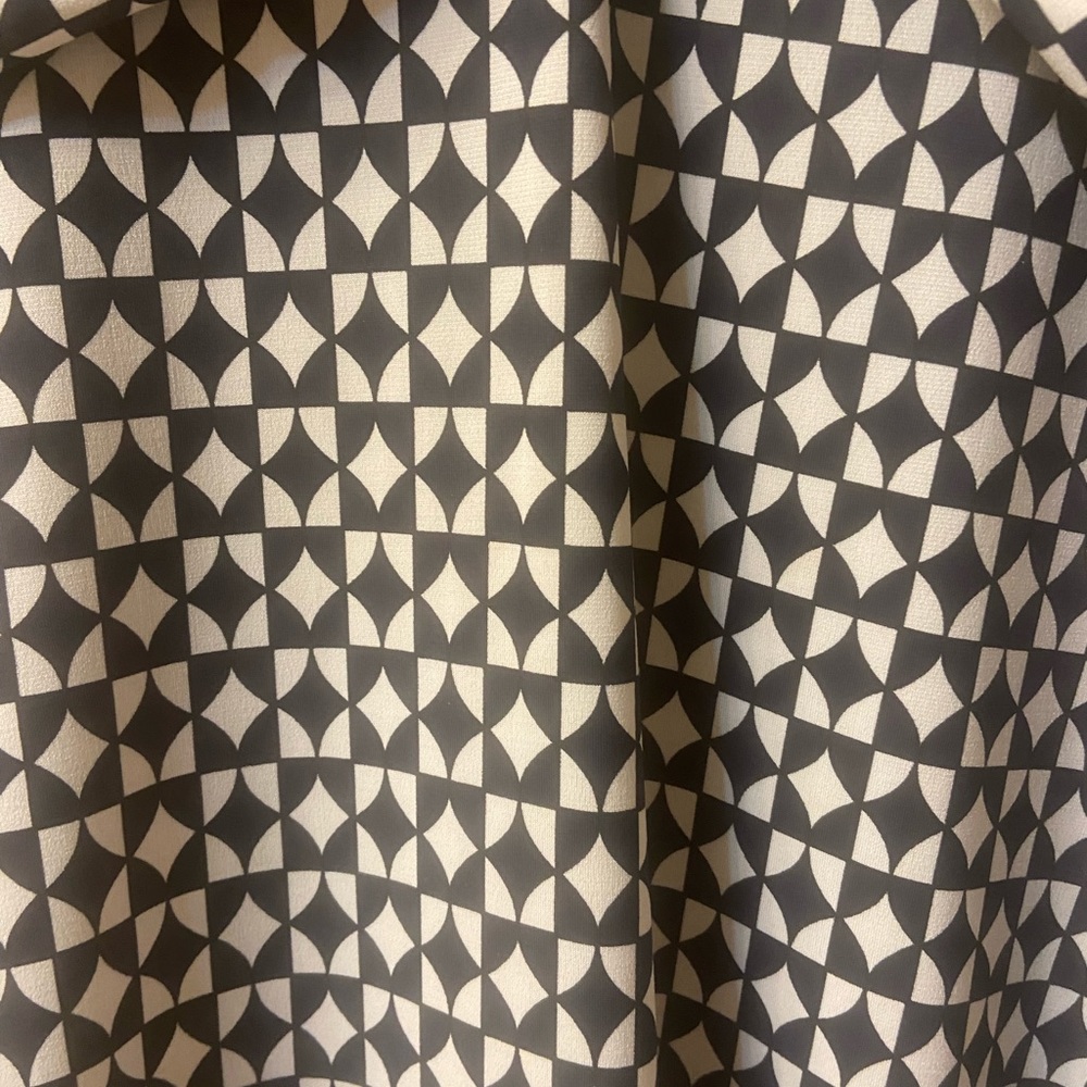 Used good condition Brooks Bros A line stretch dress, fits most sizes 2, 4, 6 - Picture 6 of 6